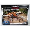 Image 2 : #208 VINTAGE COLLECTION POE DAMERON'S X-WING