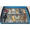 Image 3 : #681 KENNER STAR WARS CASE 1977 W/ 24 FIGURES INC