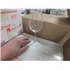 Image 1 : 48 Wine Glasses