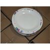 Image 1 : 96 White Dinner Plates