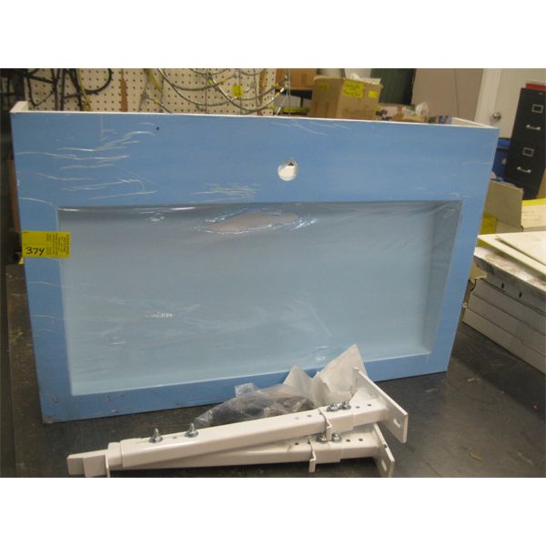 WALL MOUNT SPLASH LAB SINK W/SUPPORTS