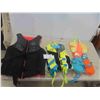 Image 1 : 3 Life Jackets - Youth Sizes