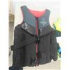 Image 2 : 3 Life Jackets - Youth Sizes