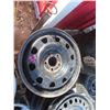 Image 1 : (4) 5 Bolt Chevy Rims 16"