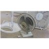 Image 3 : 3 Household Fans ; Box 21" x 21" + 18" + 9" 