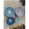 Image 2 : 4 Nesting Pyrex Mixing Bowls