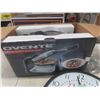 Image 2 : New Ovente Waffle Iron + Clock