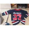 Image 10 : Jets Gear ; Jersey SZ XXL, Jersey Sz M/L, Hoody Sz XL + 2 XL, 2 Hats, Puck, plus more