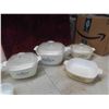 Image 2 : 4 Corning Ware Casserole Dishes  with 3 Lids, Pyrex Cake Pan, Fire King Casserole 