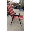 Image 3 : 2 Fold Up Lawn Chairs with Pad