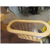 Image 5 : Stand 18" x 20"x 20" & magazine Rack