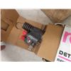 Image 3 : 2 New Old Stock Digital Injectors & Fuel Pump