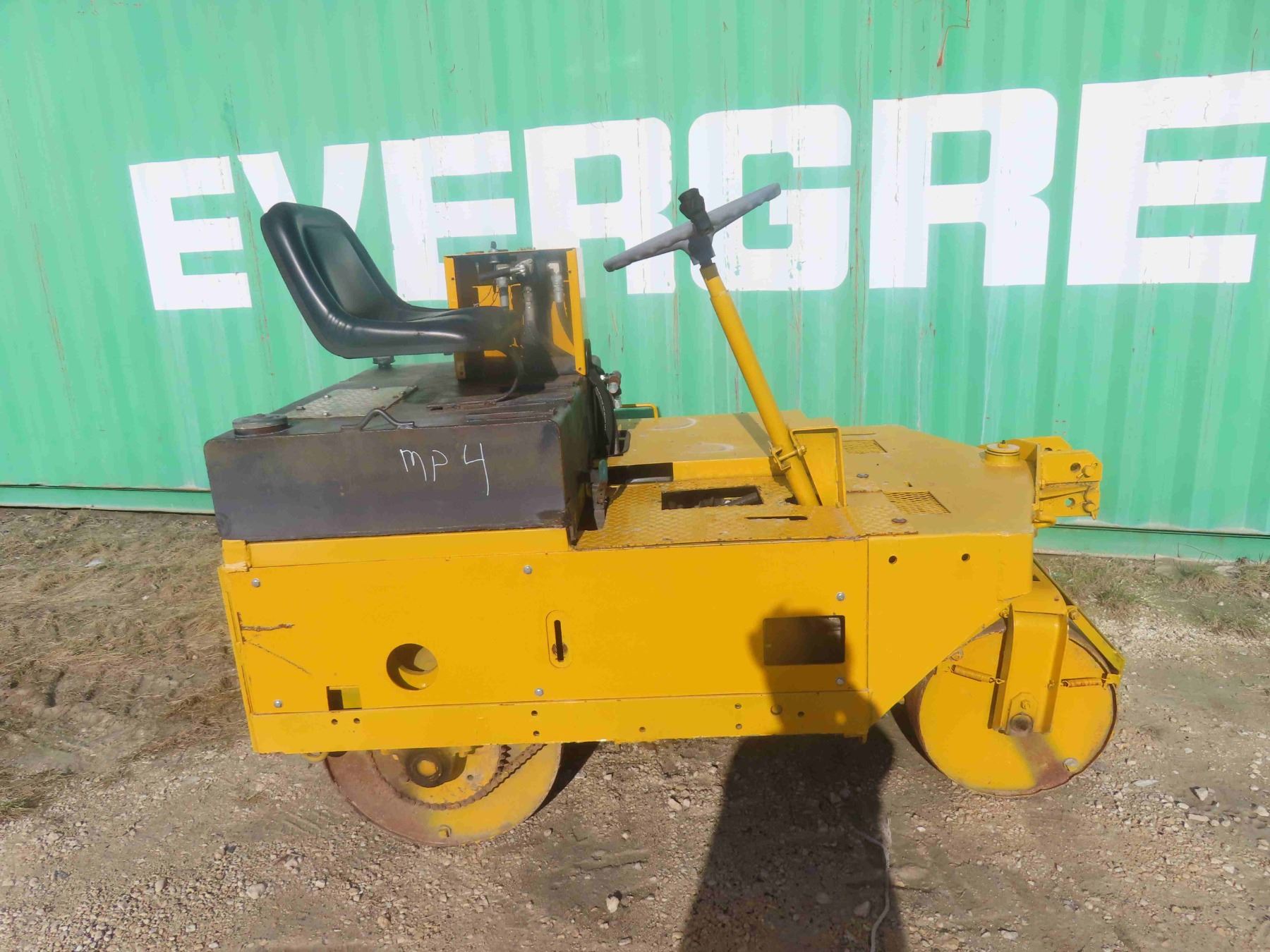 Pavement Packer Gas Driven Asphalt Packer ; Rear Roller 36