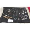 Image 1 : 16 Fashion Necklaces