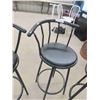 Image 3 : 4 Black Metal Bar Stools