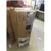 Image 1 : 7' Prelit Christmas Tree