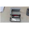 Image 3 : Singer Sewing Machine - Heavy Duty
