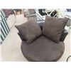 Image 2 : Swivel Leather / Leather Style Living Room Chair