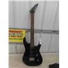 Image 2 : Jackson Electric Guitar with Soft Case