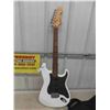 Image 2 : Squier Strat by Fender Electric Guitar with Fender Soft Case