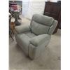Image 1 : Power Recliner