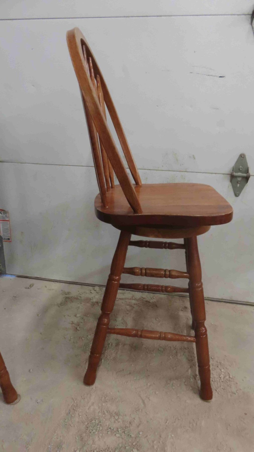 3 Wooden Swivel Bar Stools Seat Height 24 McSherry Auction Service 3-wooden-swivel-bar-stools-seat-height-24-mcsherry-auction-service