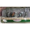 Image 2 : Christmas Village Accessories + 3 pc Village Collection
