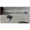 Image 2 : 4 V intage Grates, USA Mail Box, Decorative Arrow