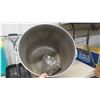 Image 8 : Life Jacket, Fishing Box, Sprinkler, Fresh Water Container, Super Large Stewing Pot
