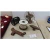 Image 1 : Vintage Fan, Partial Roll Telephone Cable, Radio Flashlight, Vent Covers, 8" x 16" 