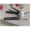 Image 2 : 2 Grease Guns & 3 Fire Extinguishers