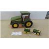 Image 1 : John Deere Cookie Jar, Salt + Pepper Shakers