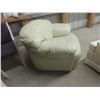 Image 2 : Leather/Leather Style Comfy Living Room Chair
