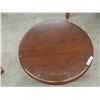 Image 8 : Stand with Glass Protecter 16'' x 28'' 