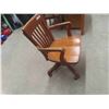 Image 3 : Vintage Oak Swivel Office Chair 