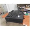 Image 1 : Master Massage Equipment Portable Massage Table 