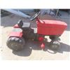 Image 1 : Ride On Pedal Tractor Mostly Plastic 