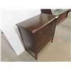 Image 2 : 3 Drawer Dresser 33'' x 32'' x 18'' 