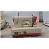 Image 7 : Kenmore Ultra Stitch 12 Sewing Machine , Crystal Kids Sewing Machine 