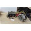 Image 1 : Black and Decker 7 1/4'' Circular Saw, 10 Amp 12 V Battery Charger