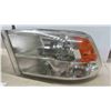 Image 2 : 2 Headlights Off a 2012 Ram 1500