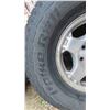 Image 3 : 4 Hankook 265/75R 16 Chevy Tires with Center Caps