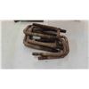 Image 3 : Overload Springs Off a Chevy 1500 with 8 U-Clamps - 36'' Main Spring