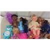 Image 2 : Various Dolls & Barbies