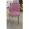 Image 8 : Makeup Table 31 1/2'' x 16'' x 31'' with Mirror and Chair