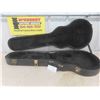 Image 1 : Hard Guitar Case 41 1/2'' x 13'' 