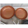 Image 3 : 5 Frying Pans : (2) Gotham Steel Pro 10'' & 11 1/2'' , (3) Kirkland Signature Professional 