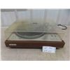 Image 1 : (Approx. 1978) Pioneer PL530 2 Speed Turn Table, Fully Automatic and Direct Drive. Has a QLM32