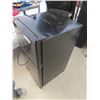 Image 3 : Master Chef Bar Fridge with Freezer 33'' x 18 1/2'' x 20''