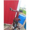 Image 2 : Lubster Tank with Pump 